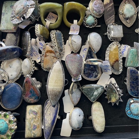 Earrings, Bracelets, Cuffs Show 02-11-2024 - Picture 2 of 2